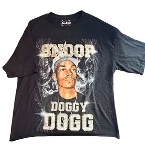Snoop Dogg Raw Hem Tee 🖤🔥 (S / Unisex)